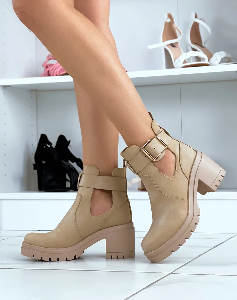Bottines taupe clair ouvertes à talon