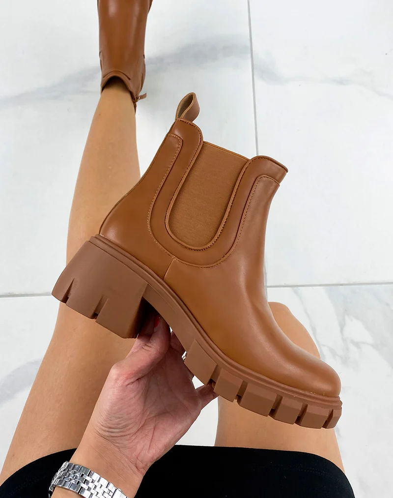 Bottines camel inspiration chelsea à petit talon