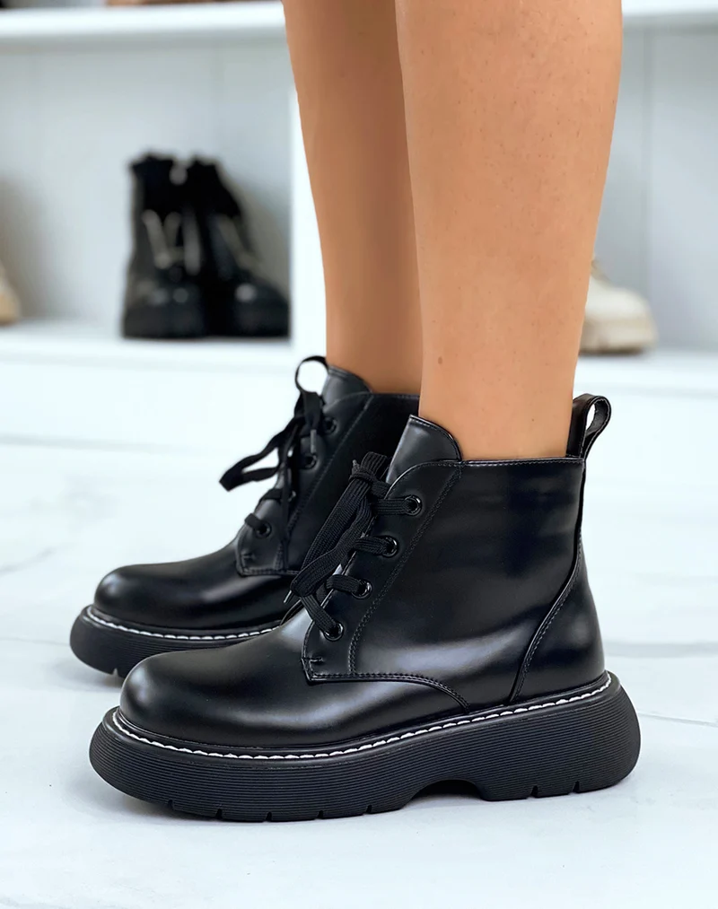 Bottines noires lacées à plateforme épaisse