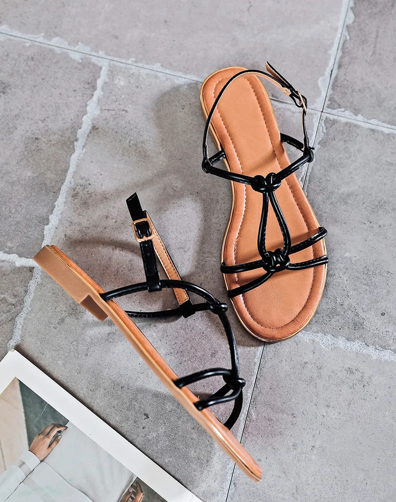 Nu-pieds à lanières nouées noires