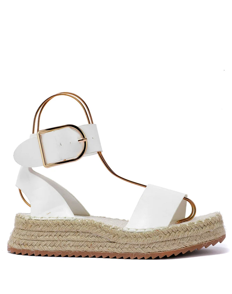 Sandales blanches à brides épaisses et semelle en toile de jute