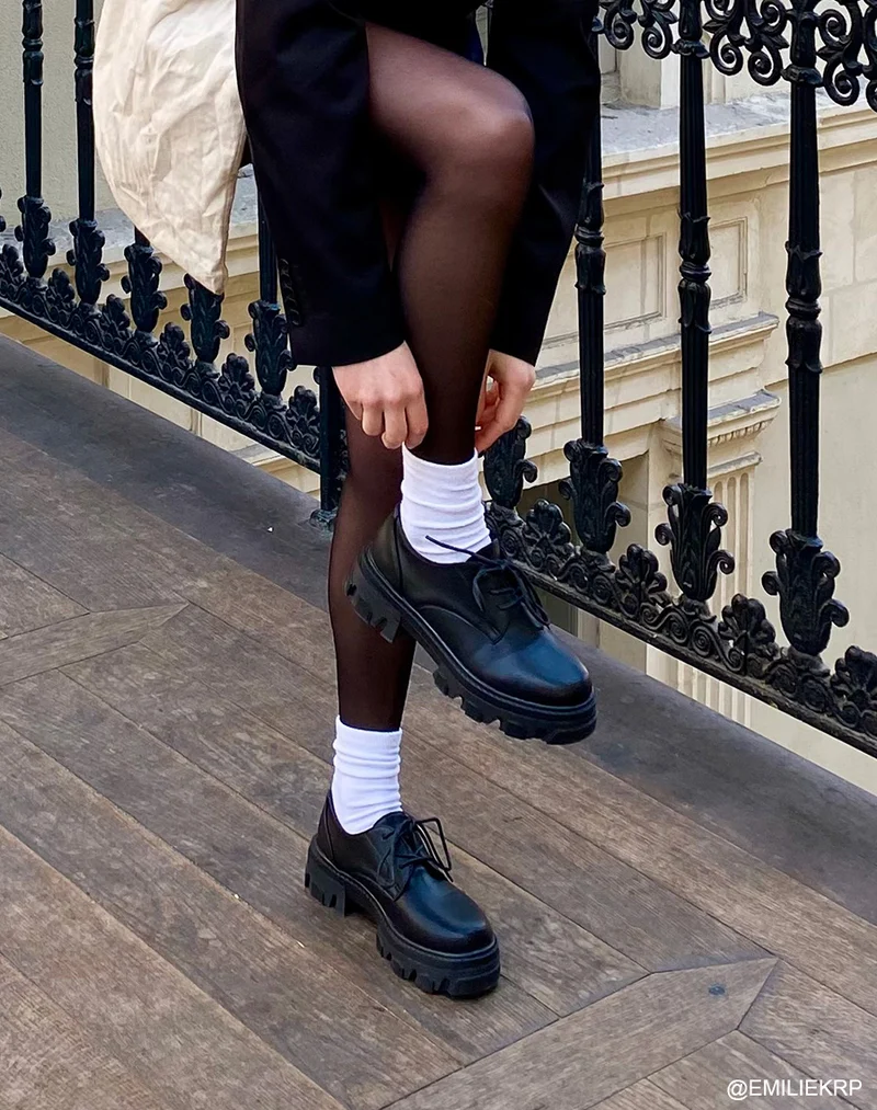 Derbies noires mattes à semelle crantée