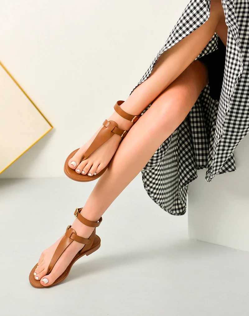 Nu-pieds camel à double brides