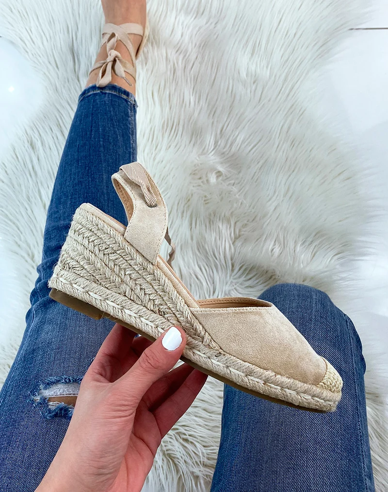 Espadrilles en suédine beige à talon compensé