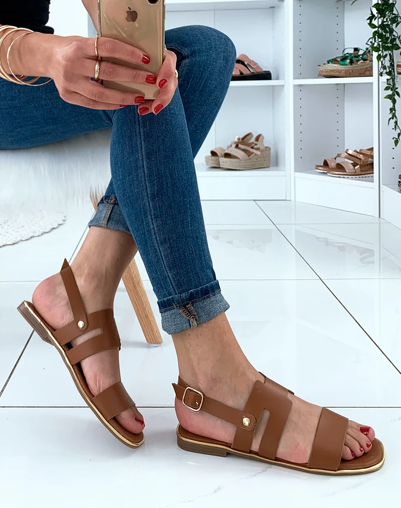 Nu-pied camel en cuir