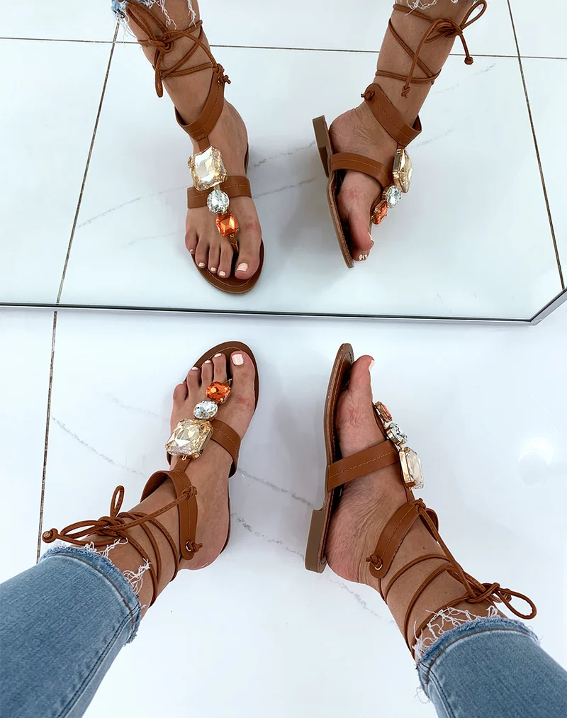Nu-pieds camel à strass