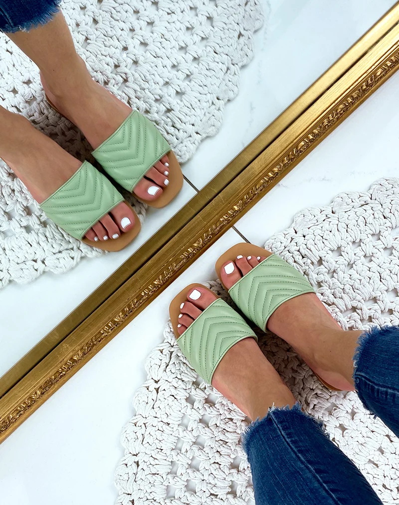 Mule en simili cuir vert