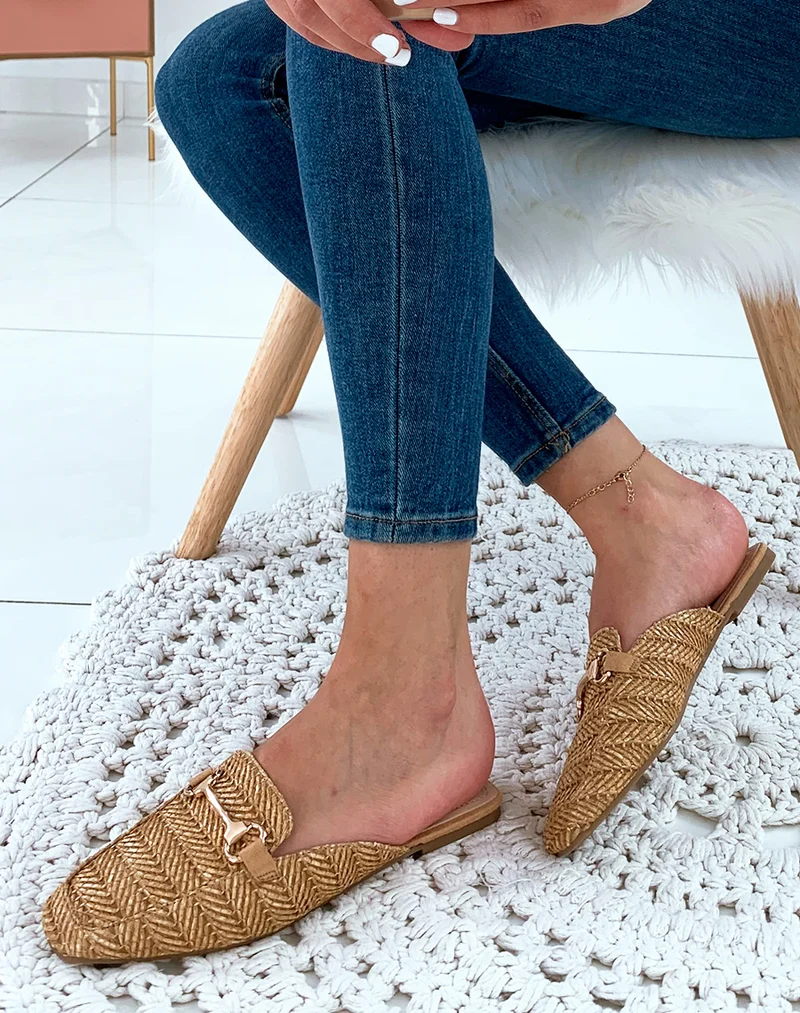 Mules style mocassins en osier camel