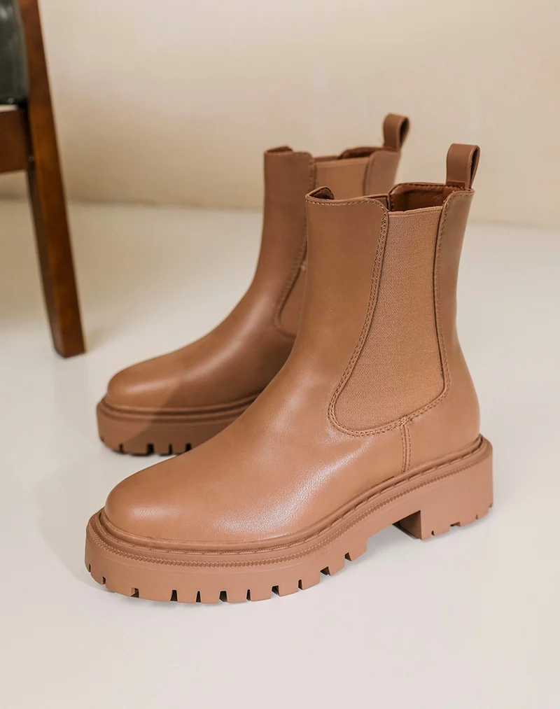 Bottines marrons style chelsea à bout carré