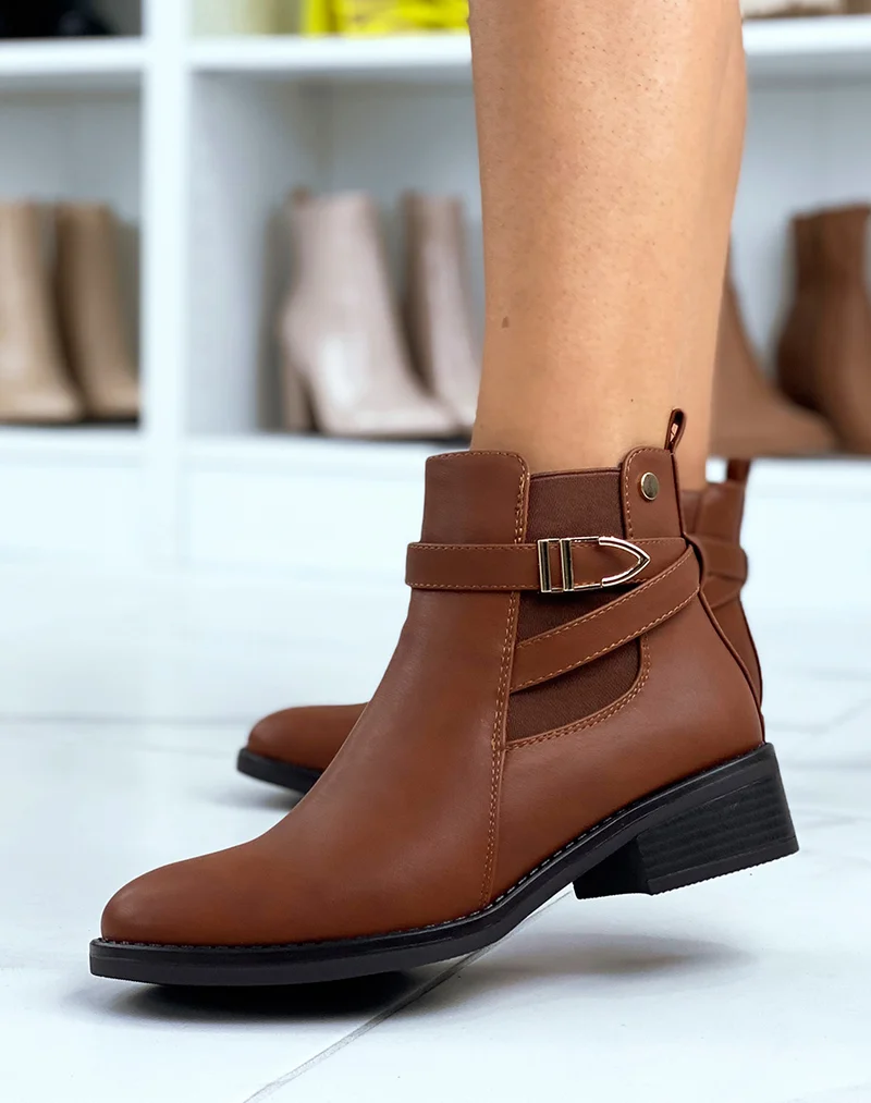 Bottines camel à brides entrecroisées