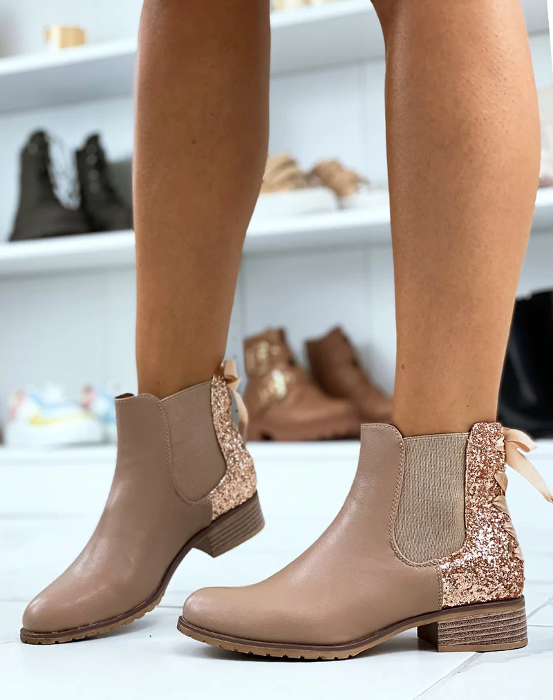 Chelsea boots beige à paillettes roses avec noeud