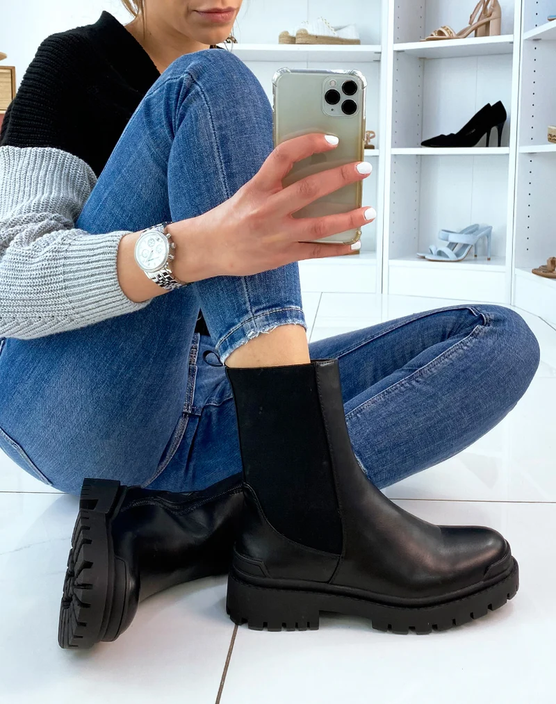 Bottines noires avec élastique épais