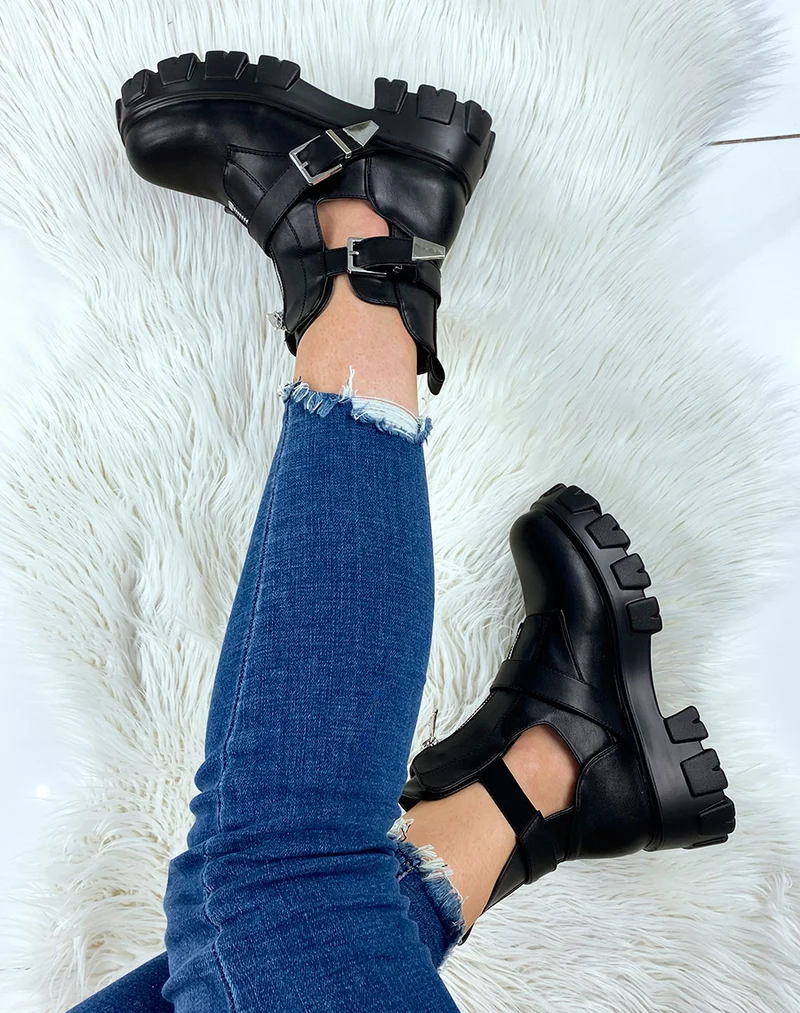 Bottines noires ouvertes à double lanières et zip