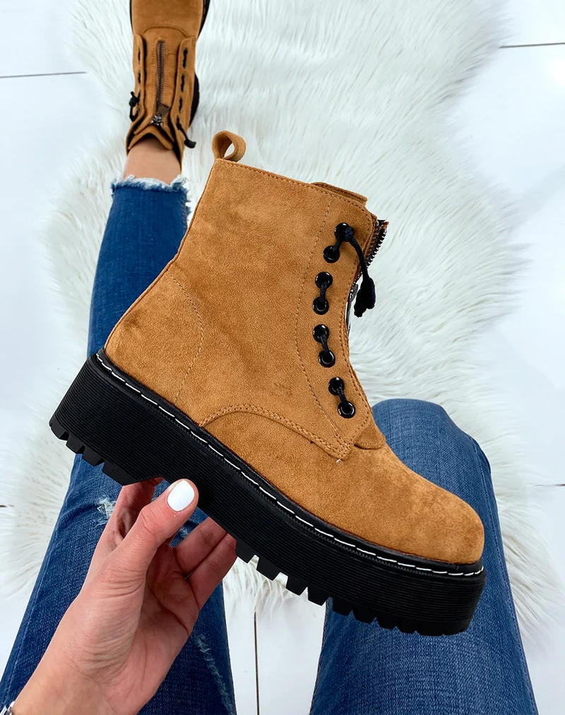 Bottines en suédine camel à zip