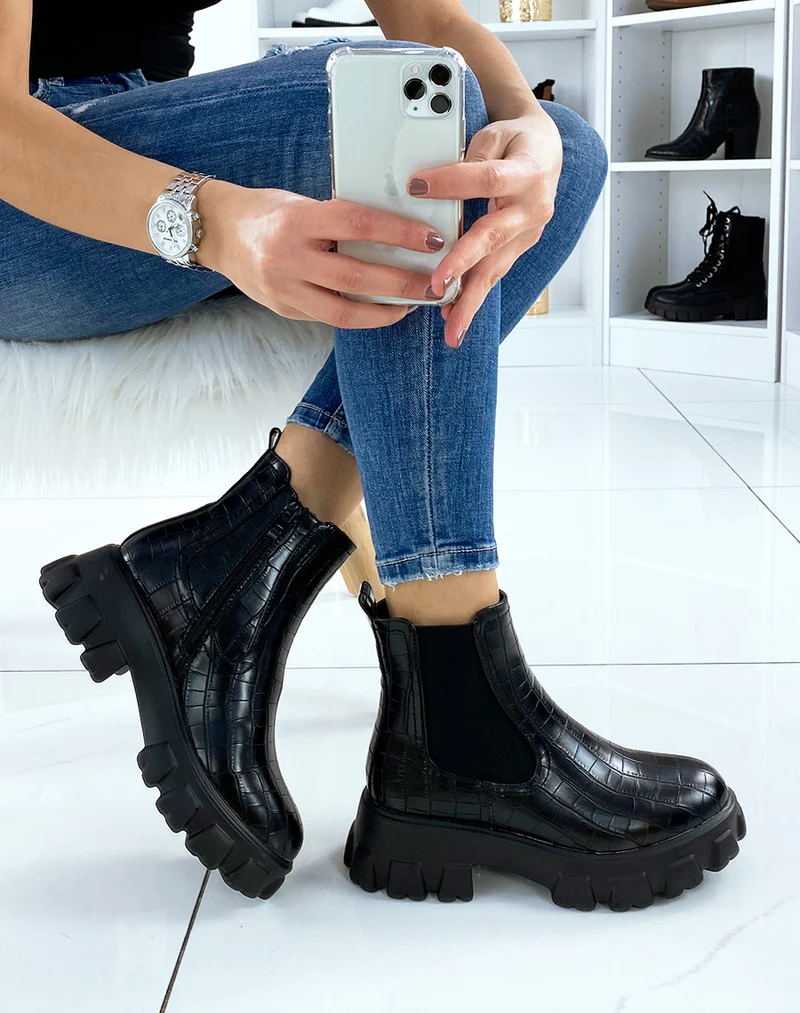 Chelsea noires croco à semelle crantée