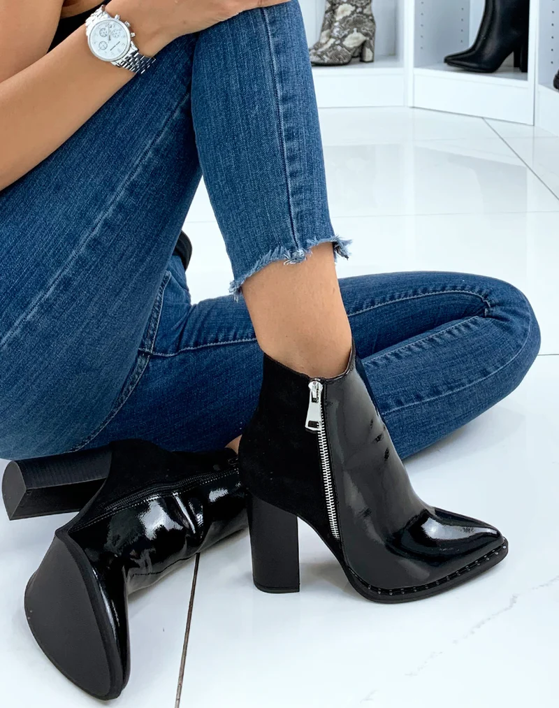 Bottines à talon vernies noires à bout pointu