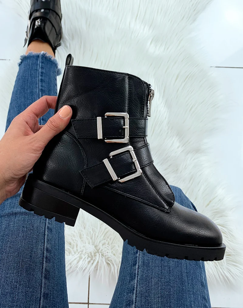 Boots noirs à talon à multiple sangles