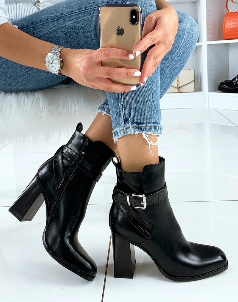 Bottines à talon noires à bout carré