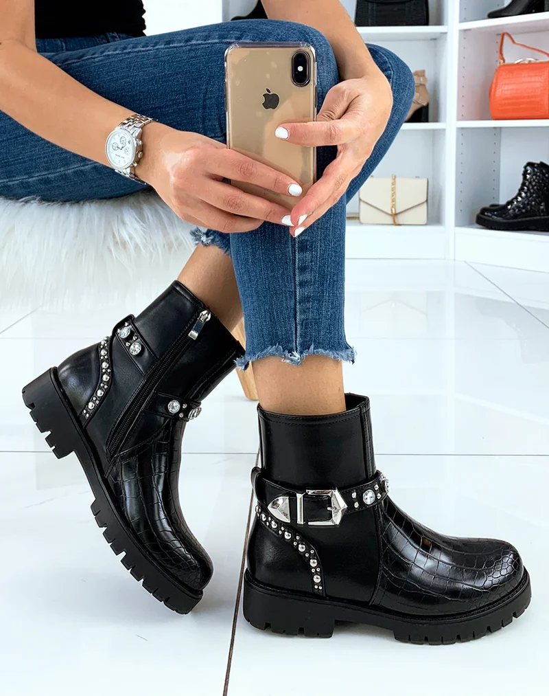 Bottines noires bi-matières ornées de clous