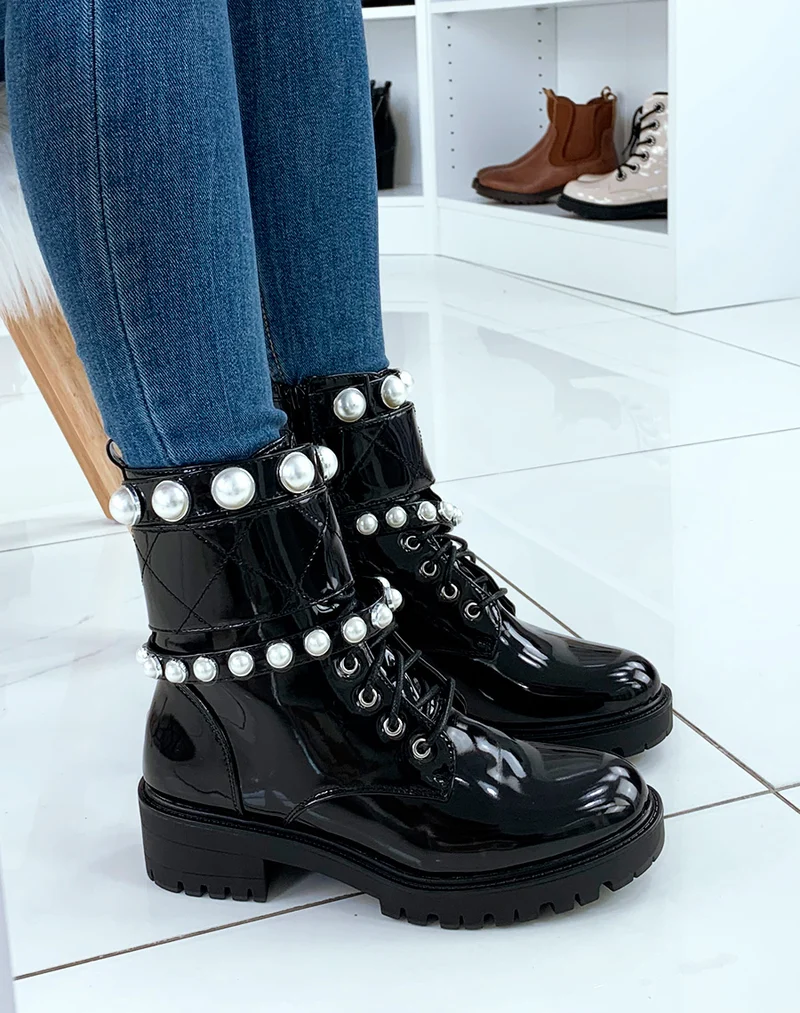 Bottines montantes vernies noires