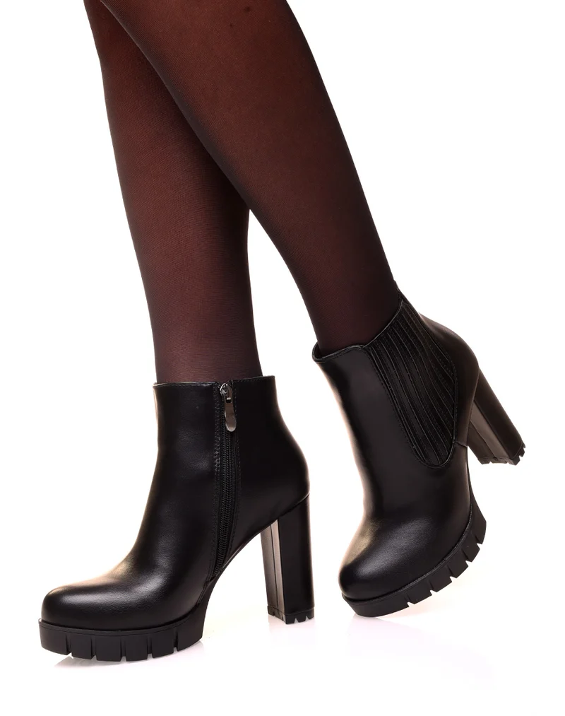 Bottines noires à talons