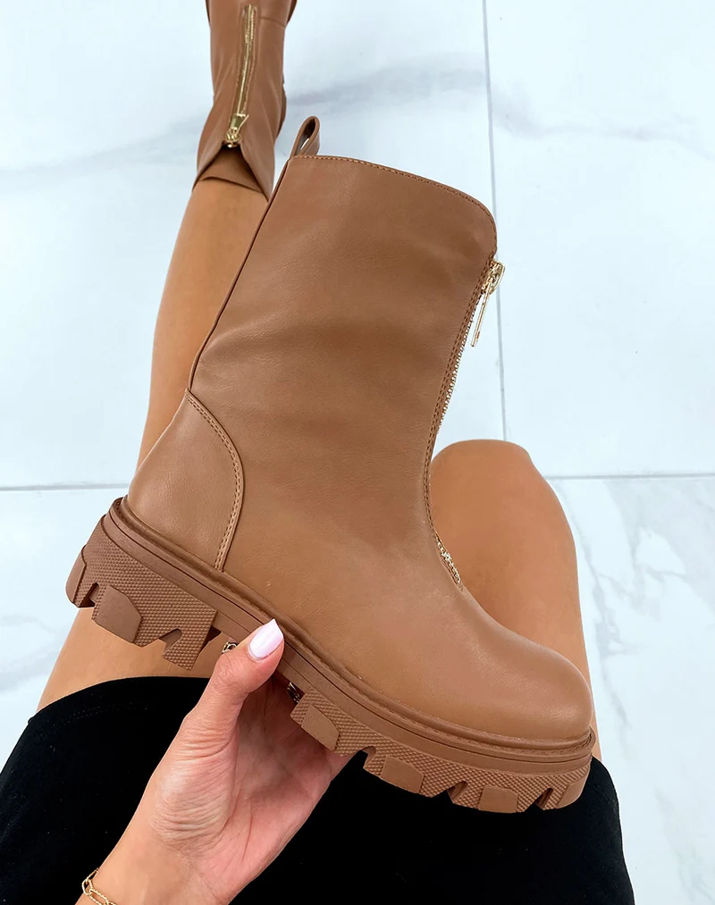 Bottines hautes marron clair à fermeture dorée