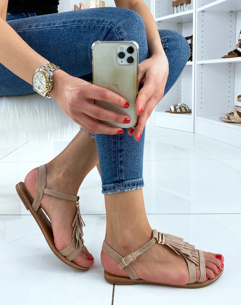 Nu-pieds en suédine beige à franges et détail doré