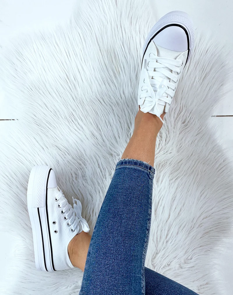 Basket basse blanche en tissu