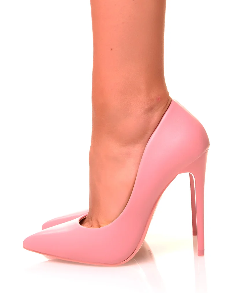 Escarpins roses à talons aiguilles