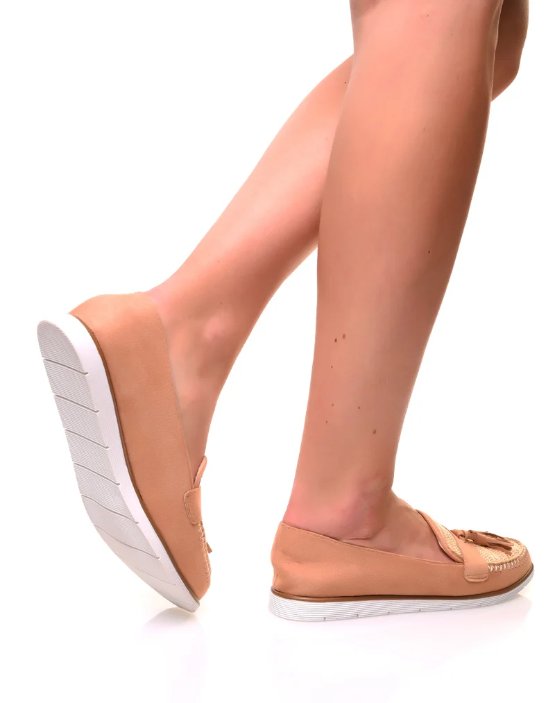 Mocassins en suédine beige et effet osier à pompons