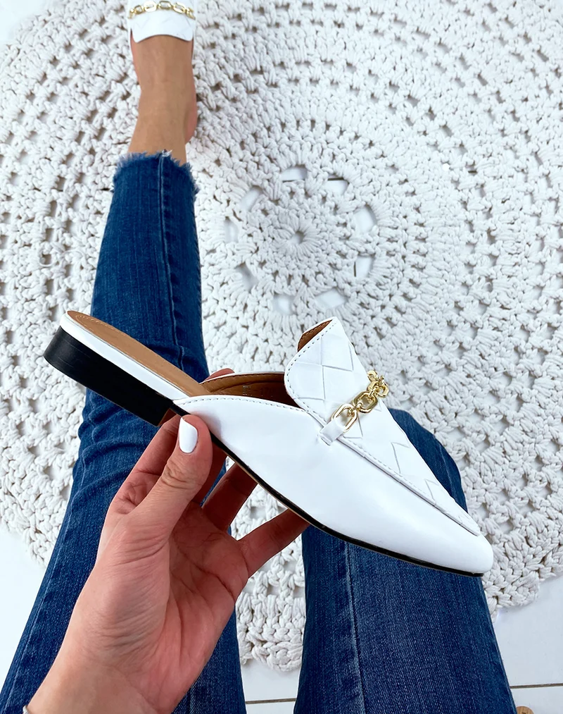 Mule style mocassin blanche en simili cuir