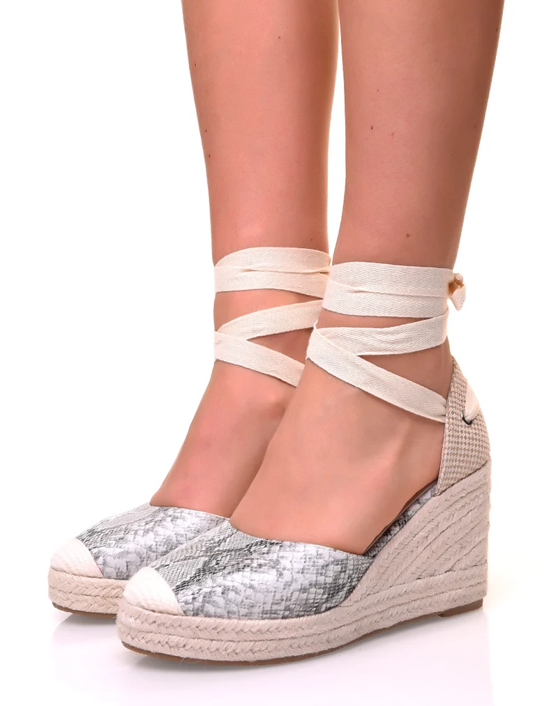 Espadrilles à talons compensés en toile effet python à rubans