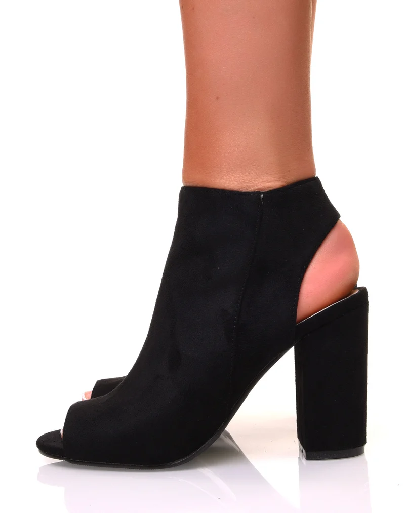 Sandales à talons carrés en suédine noire fermées