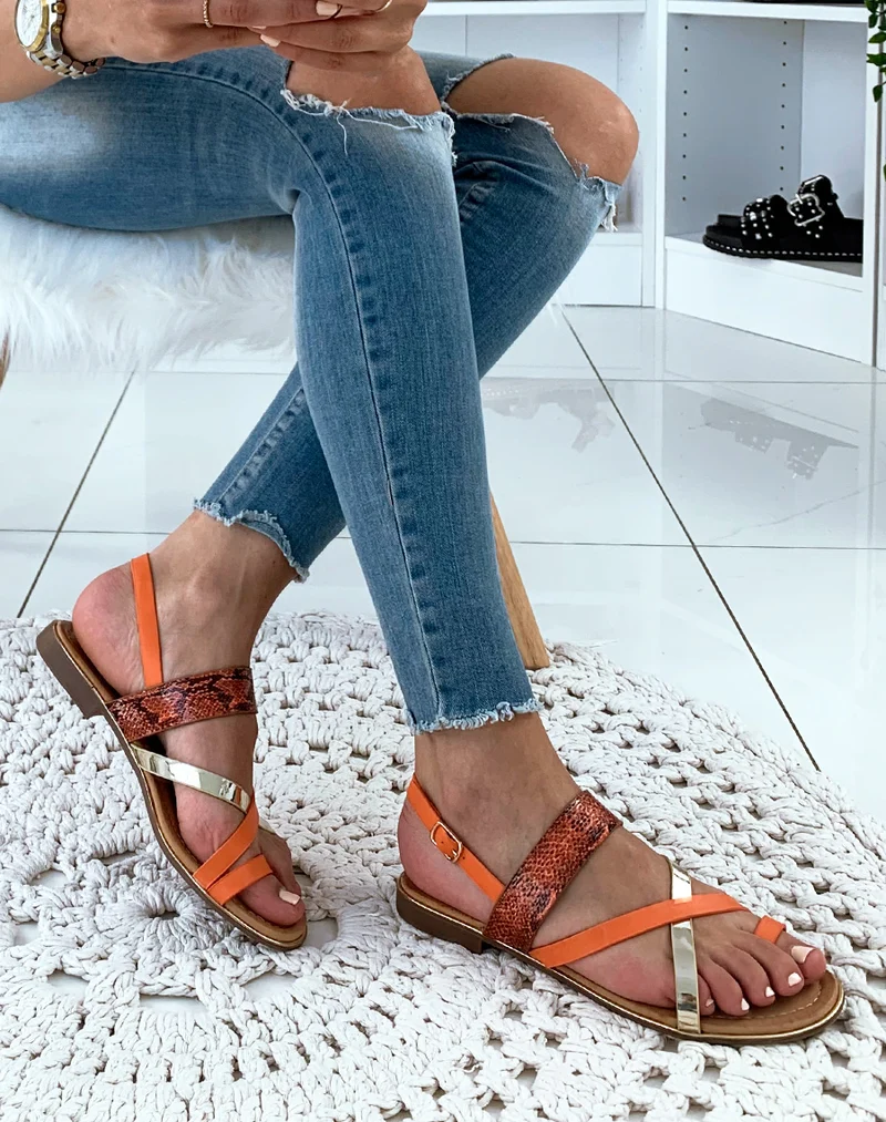 Nu-pieds orange à brides multiples et orteils