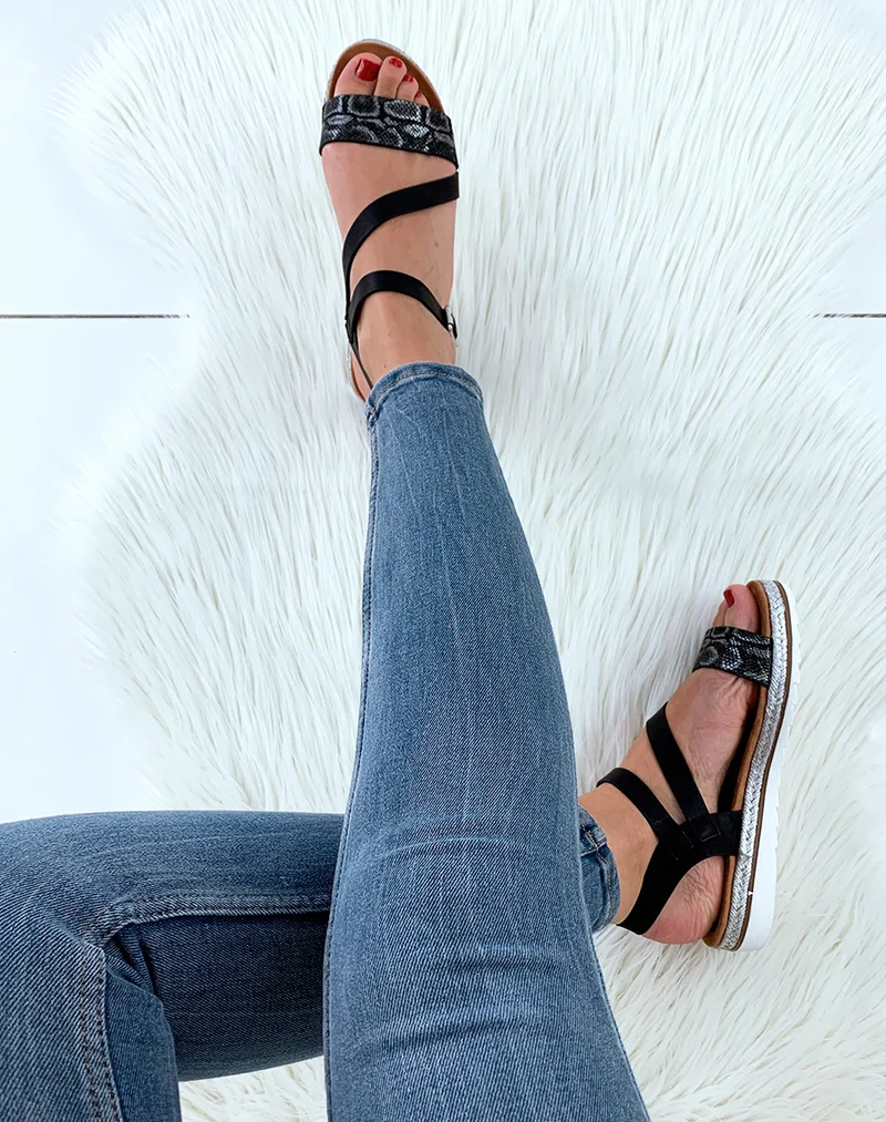 Nu-pieds noires à lanière wild