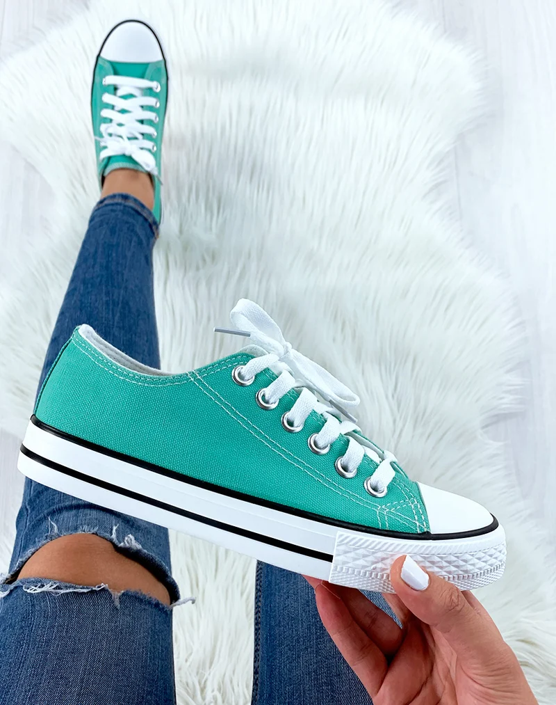 Baskets verts d?eau