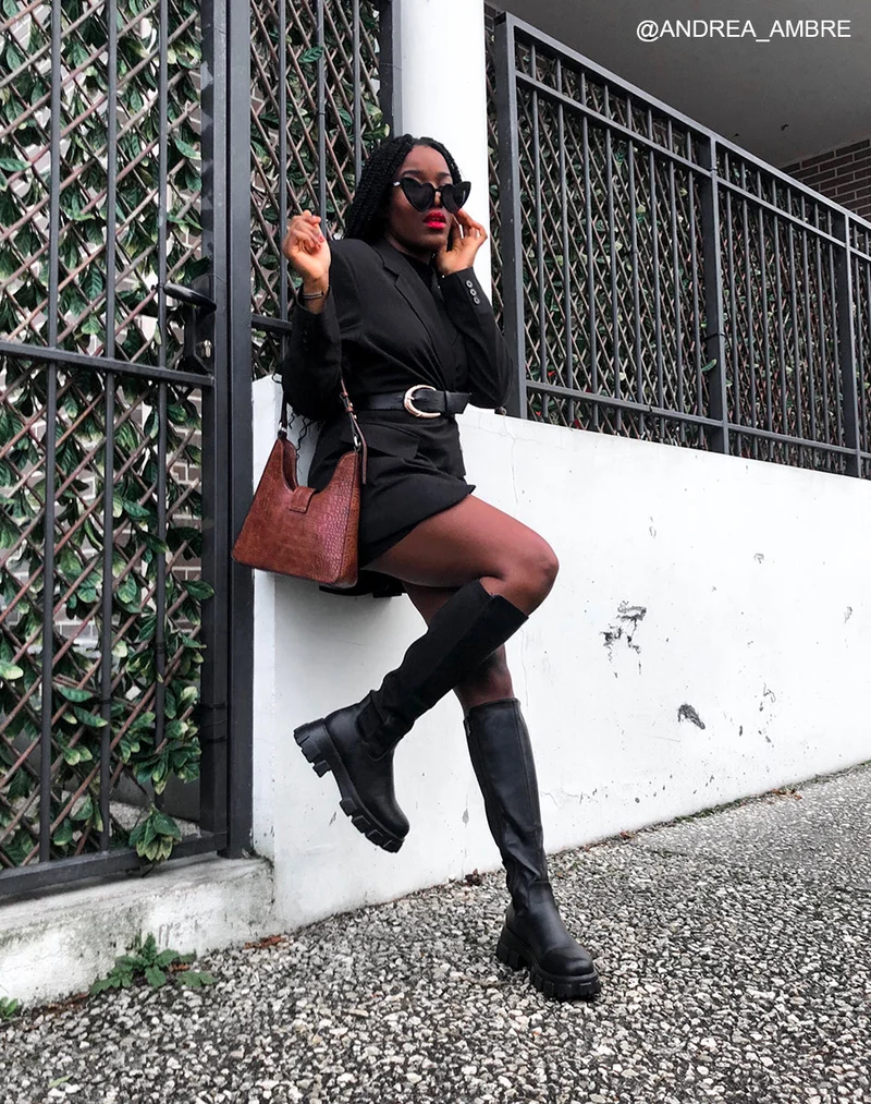 Bottes noires façon chelsea à semelles crantées