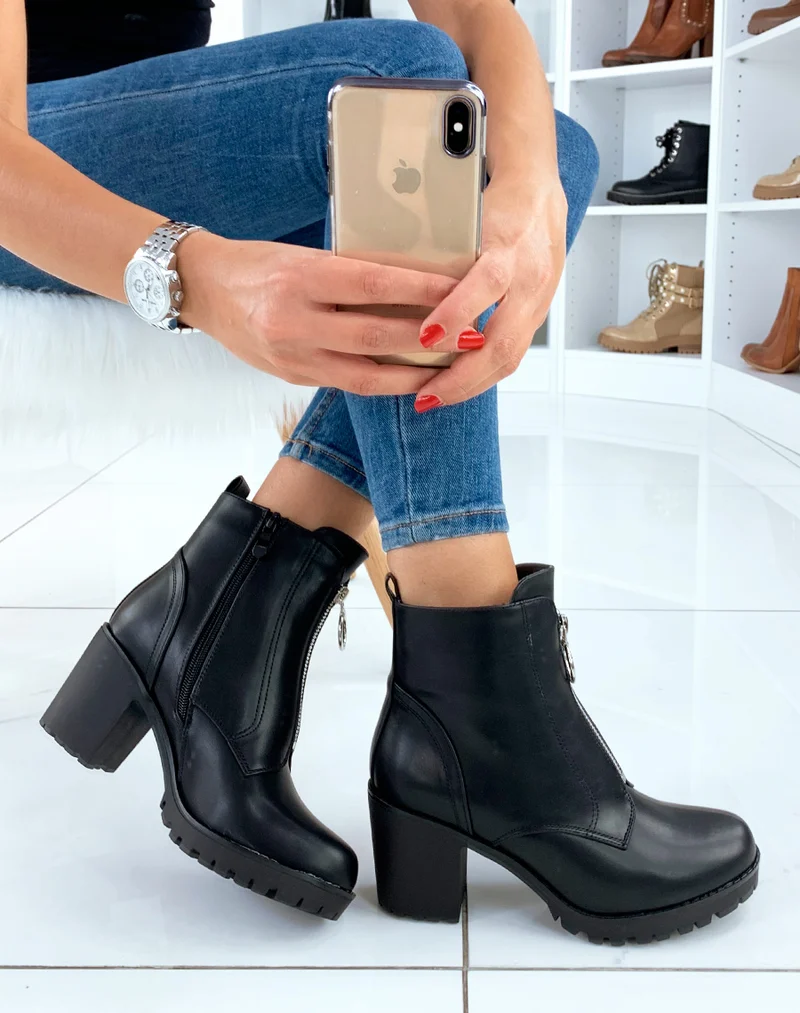 Bottines basses noires effet croco