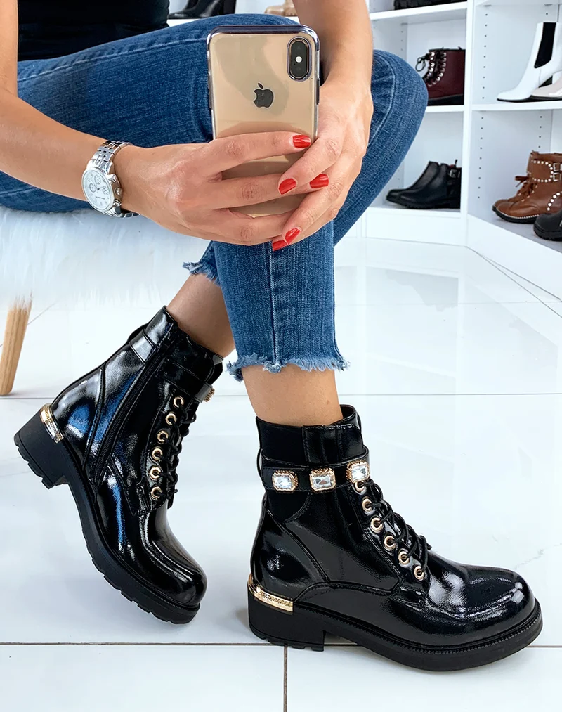 Bottines vernies noires à strass