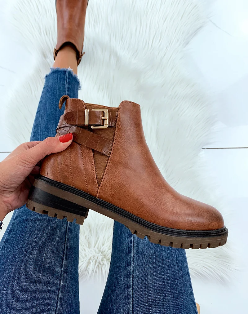Bottines camel à sangles