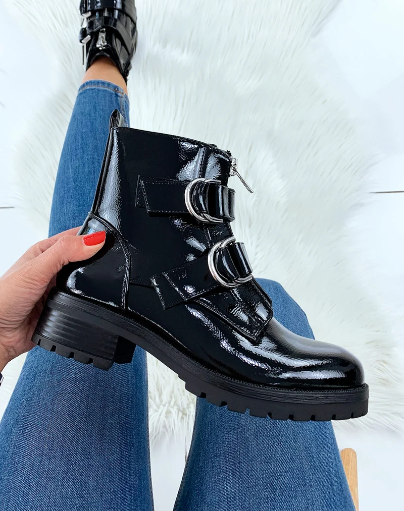Bottines noires vernies à lanières
