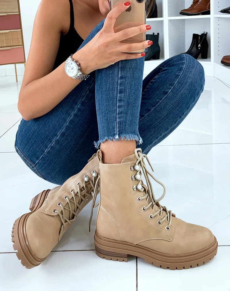 Bottines montantes beiges