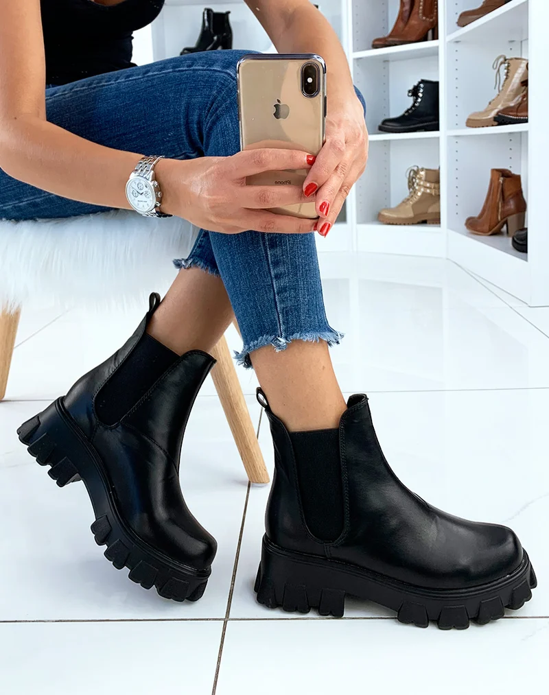 Bottines noires à plateforme crantée