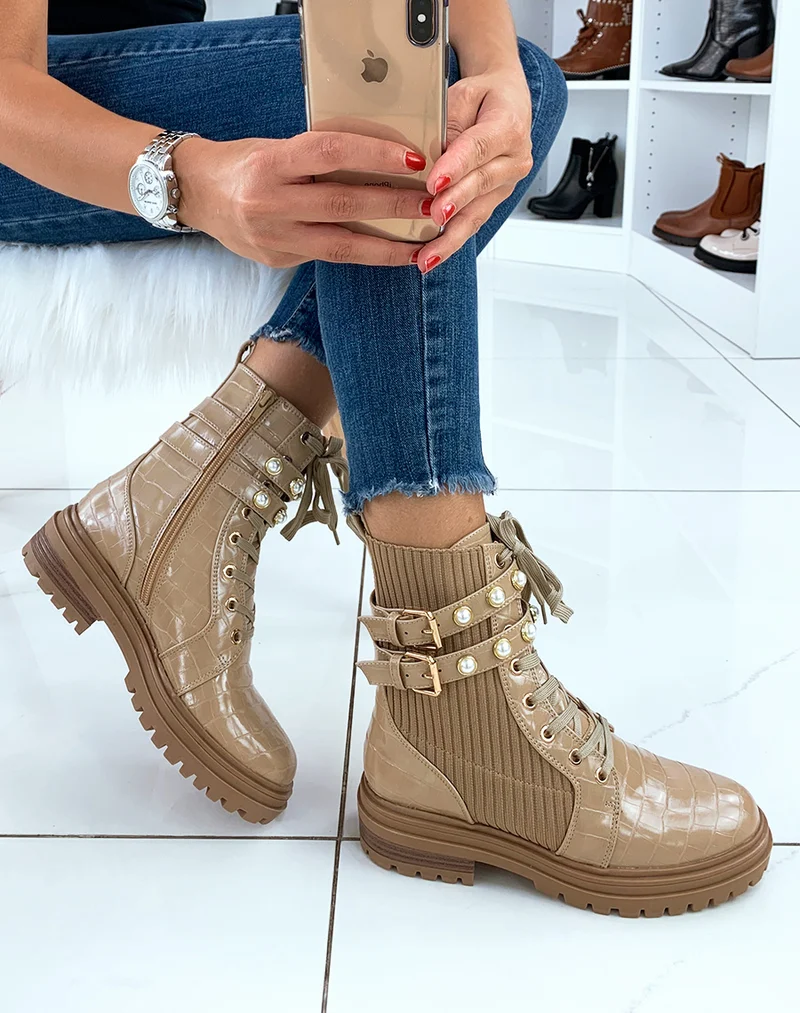 Bottines montantes beige effet croco