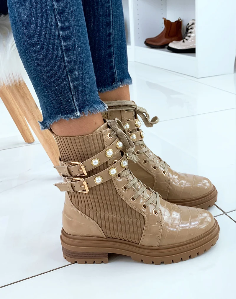 Bottines montantes beige effet croco