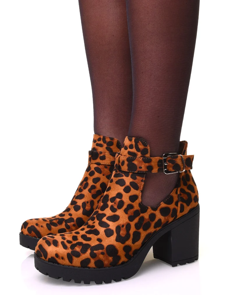 Bottines léopard en suédine ajourée
