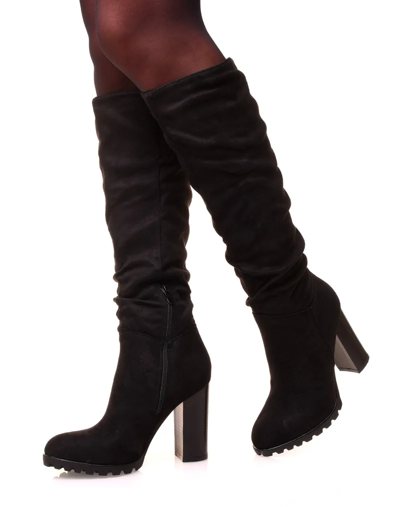 Bottes plissée noires à talon en suédine