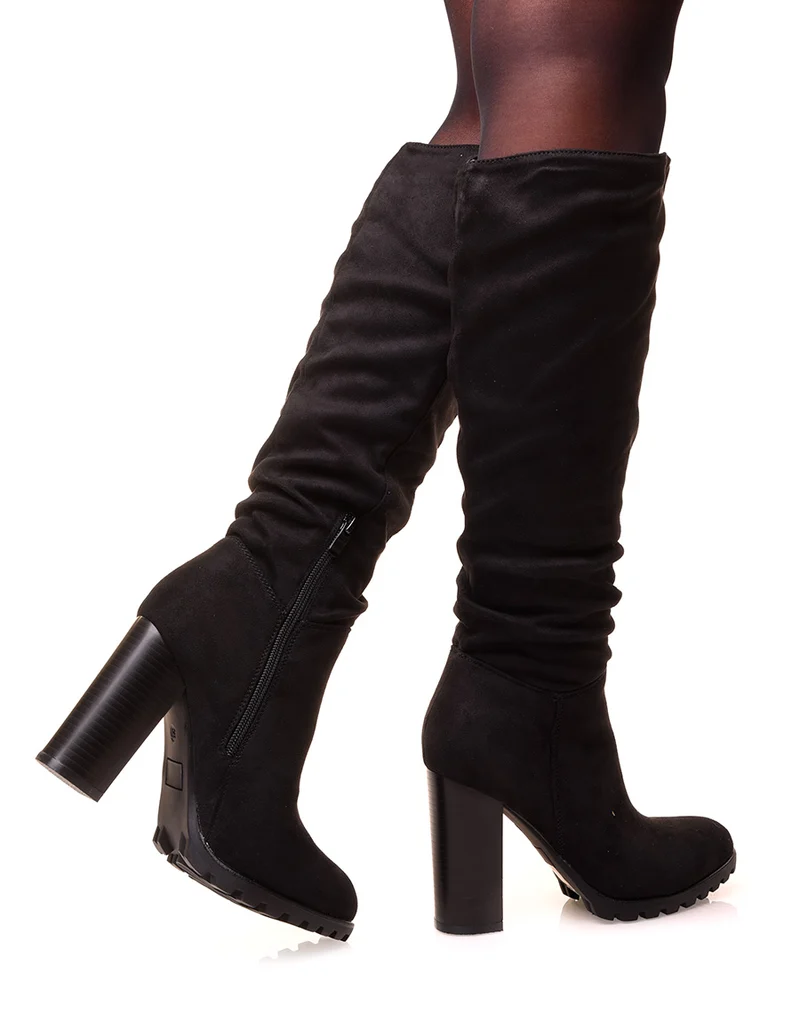 Bottes plissée noires à talon en suédine