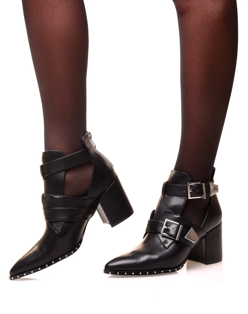 Bottines noires à talons ajourées de sangles