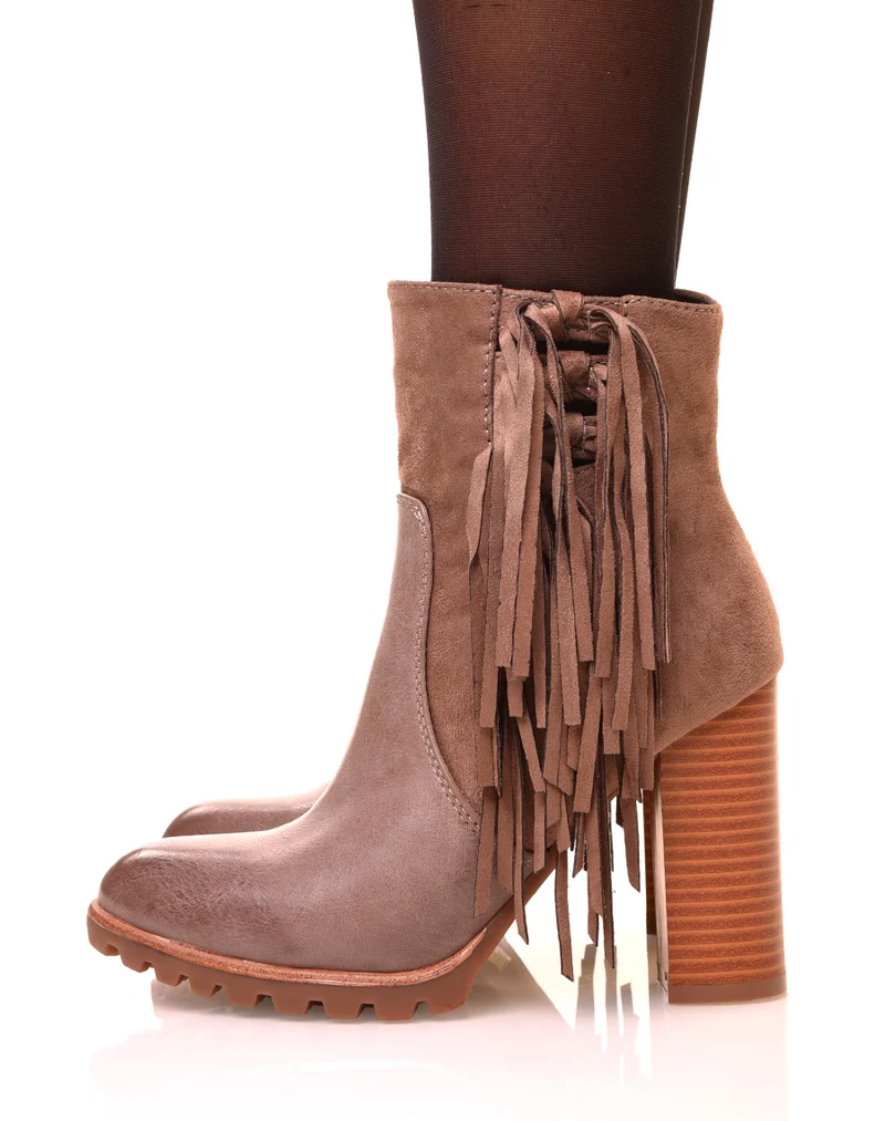 Bottines taupe à franges et talons haut
